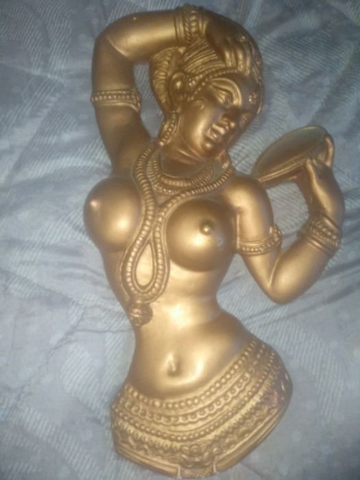 Статуэтка, панно, картина гипсовая.