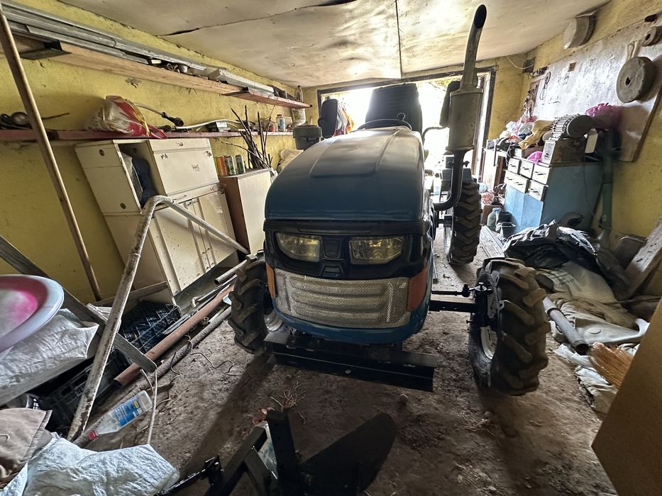 Трактор Lider LUX180D