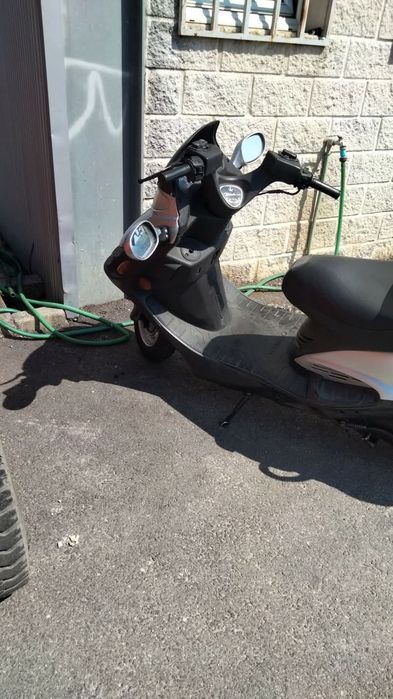 Scooter Kinko drink 125
