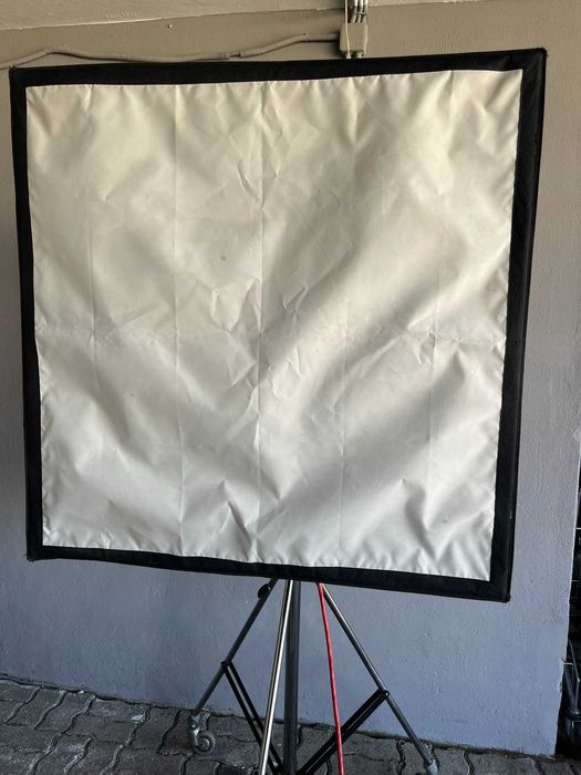 Conjunto de fotografia Multiblitz Multiflex 100×100 + MAGNOLITE BL 32