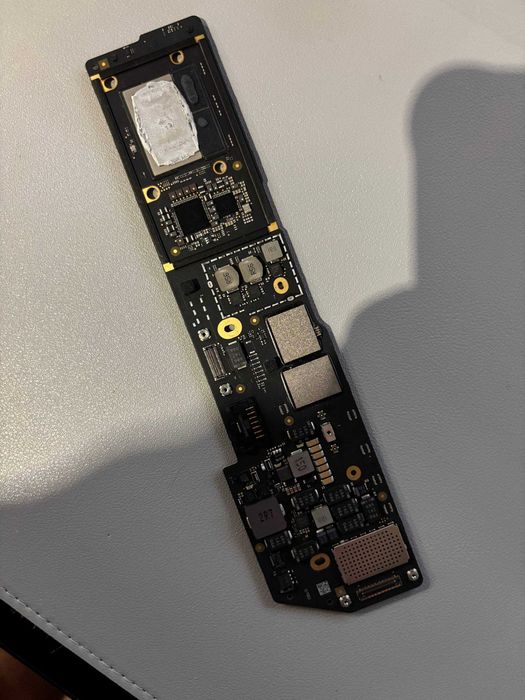 Macbook Air 13 2020 M1 8/256 плата