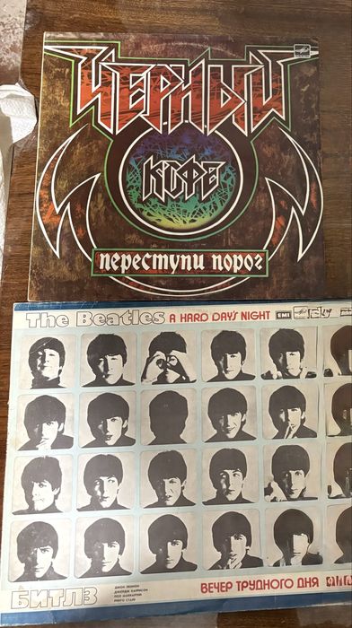 Платівки elvis presley, queen та інші