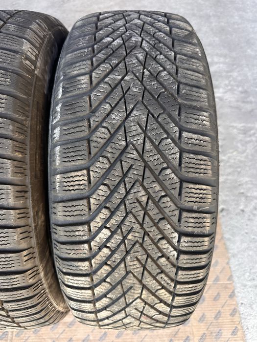 Резина зимная.     Pirelli.    215.55.17.   Romania