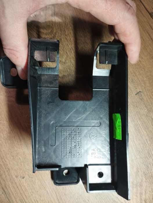 Датчик слепых зон левый VW Passat b8 16-19 USA 5Q0-907-685-B