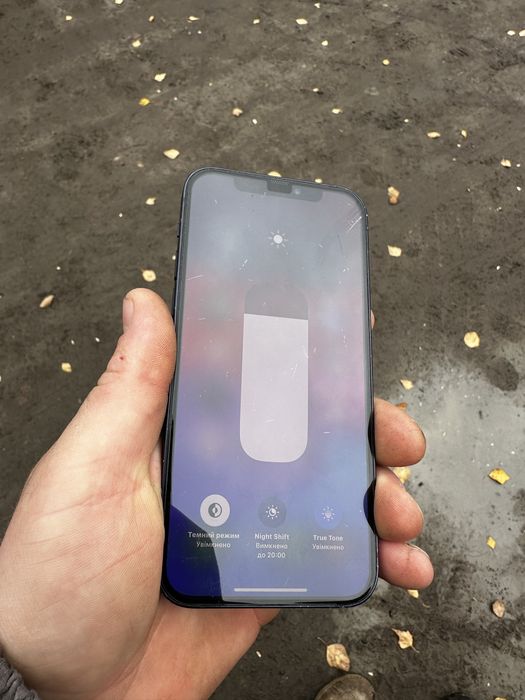 iPhone 12 продам