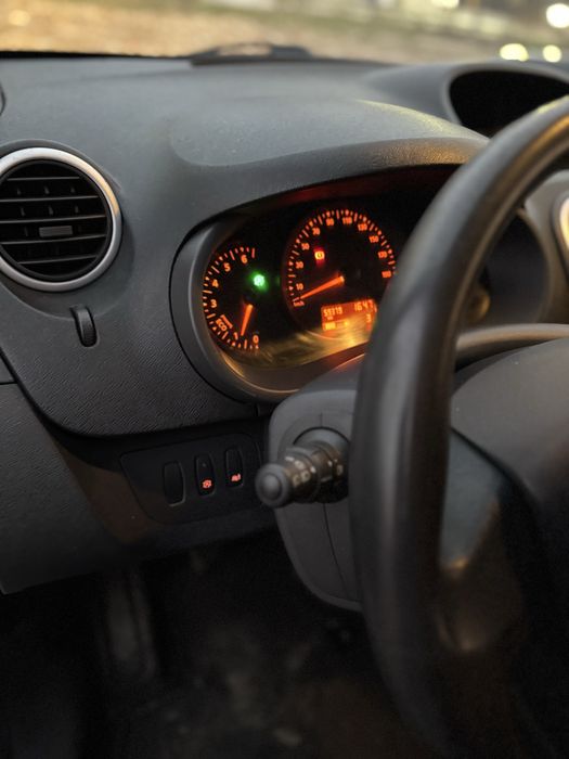 Renault Kangoo 1.5dci niski udokumentowany przebieg 23600 netto