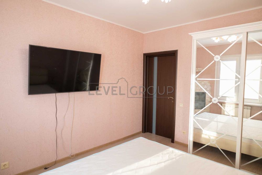 Продаж двохкімнатна квартира Виноградар з ремонтом недорого без% Київ