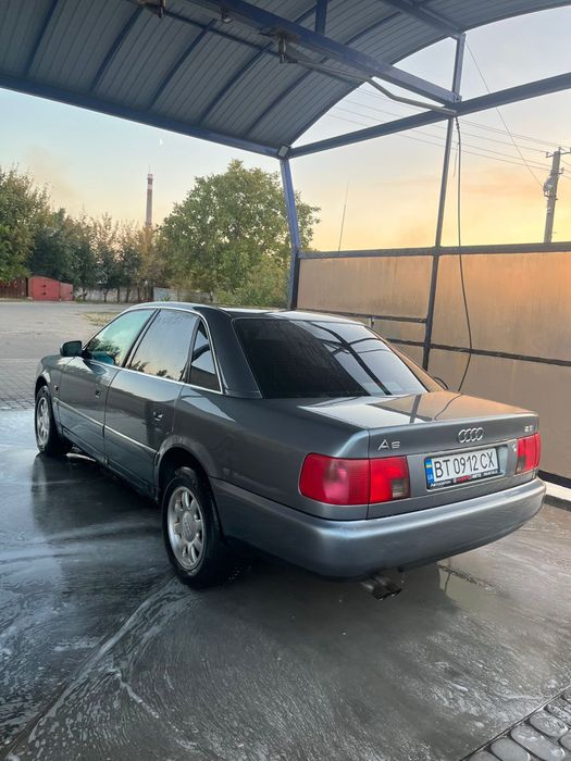 AUDI A6C4 1996 рік