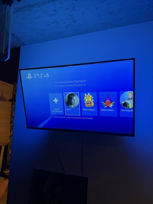 PlayStation 4 pro + игры