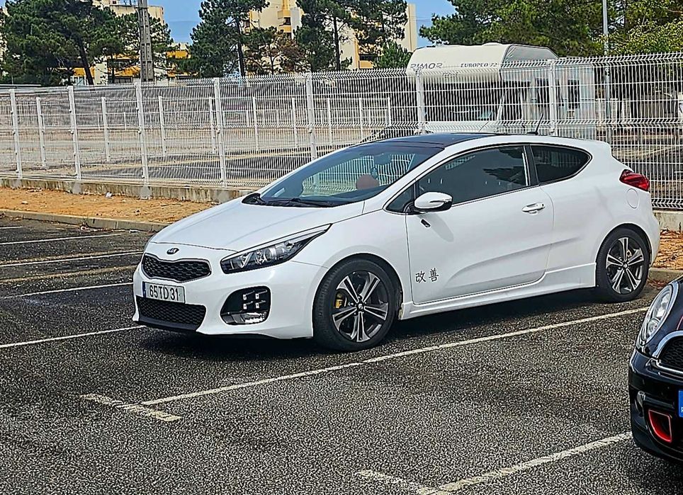 Kia ceed 1.6 Diesel coupé GTline FULL extras [1dono] [nacional] [Desportivo)
