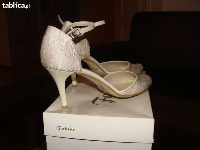 Buty ślubne