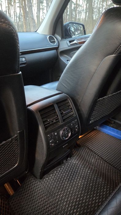 Продам Мерседес GL550