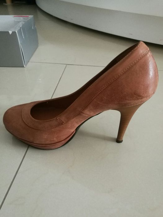 Skorzane buty rozmiar 38