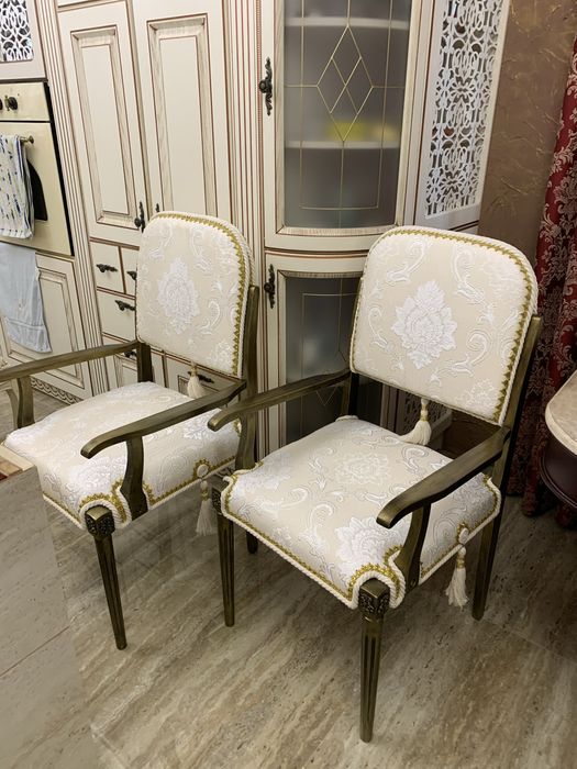 Продам стулья -кресла