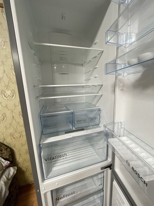 Холодильник Bosch KGN39VI306 робочий