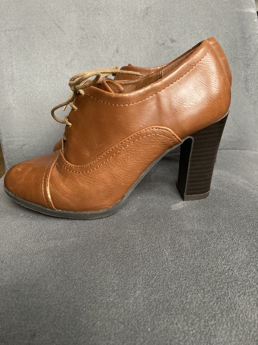 Oksfordy botki Urban by Gemo rozm. 36