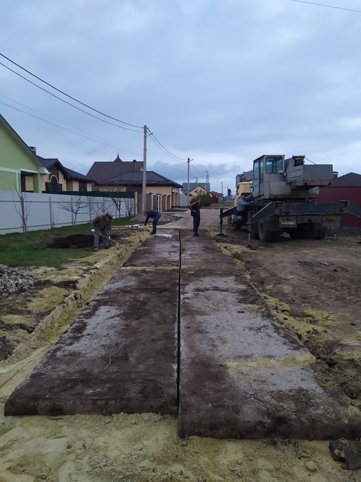 Монтаж дорожных плит.Укладка плит. - Будівельні послуги Суми на Olx