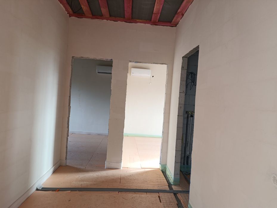 Єоселя!!Продаж сучасних будинкі 90 м2 в с.Крюківщина.