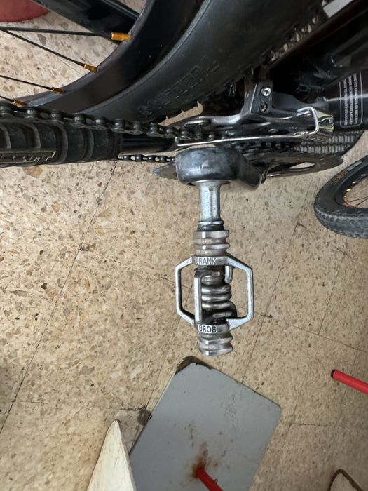 Bicicleta carbono Scott Scale  10 aro 26    Pesa Kg 8,900