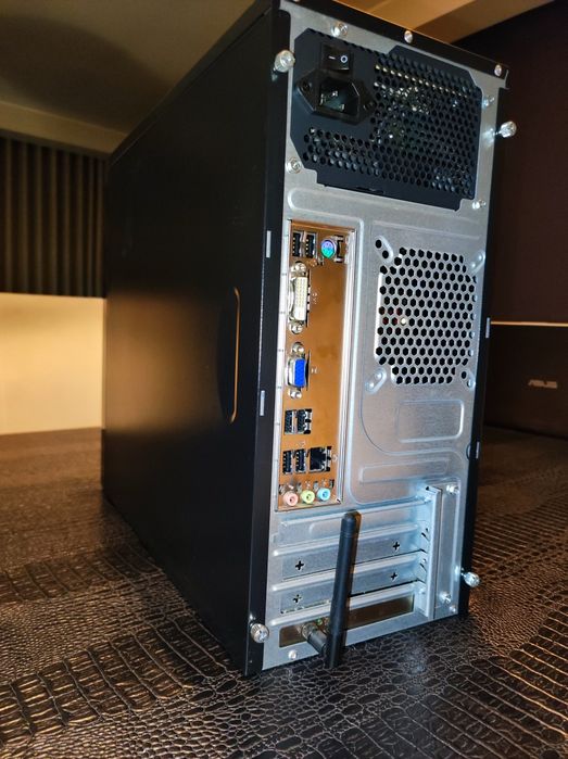 Computador de secretária