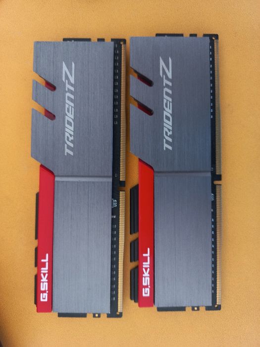 Оперативна памʼять G.Skill Trident Z 16gb ddr4 3000MHz