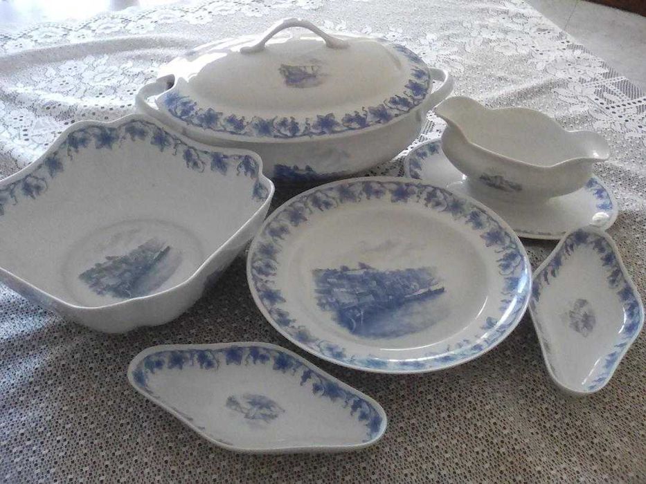 vista alegre: serviços de jantar, café e chá