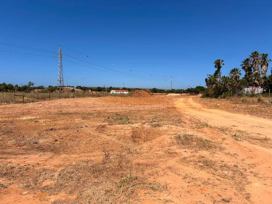 terreno com 11.620 m² em Lagoa