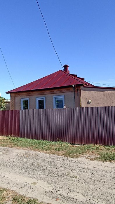 Фарбування покрівель будинків господарчих споруд.