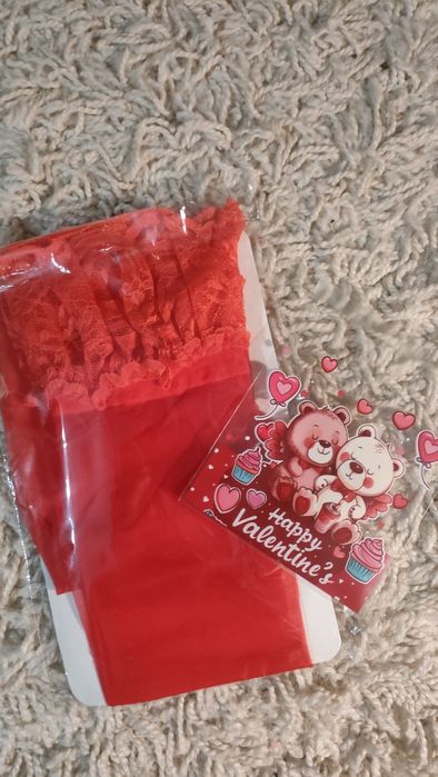 Czerwone pończochy rozmiar uniwersalny. Walentynki.