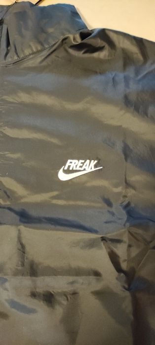 Kurtka wiatrówka Nike