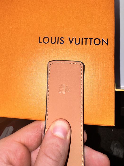 NOWY Pasek z logiem LV