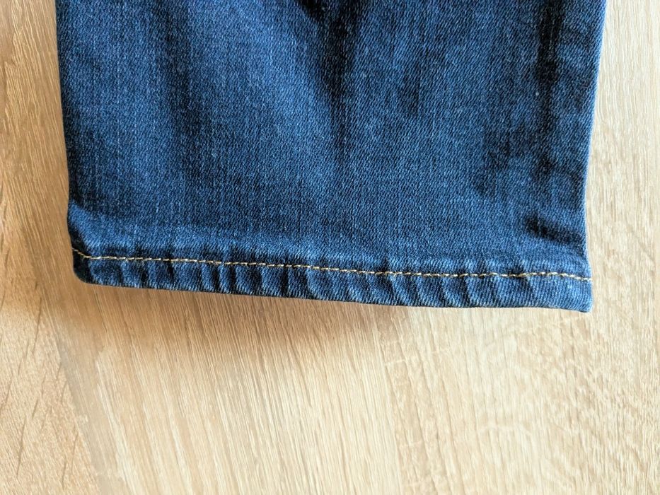 Жіночі джинси Levi's 724 модель