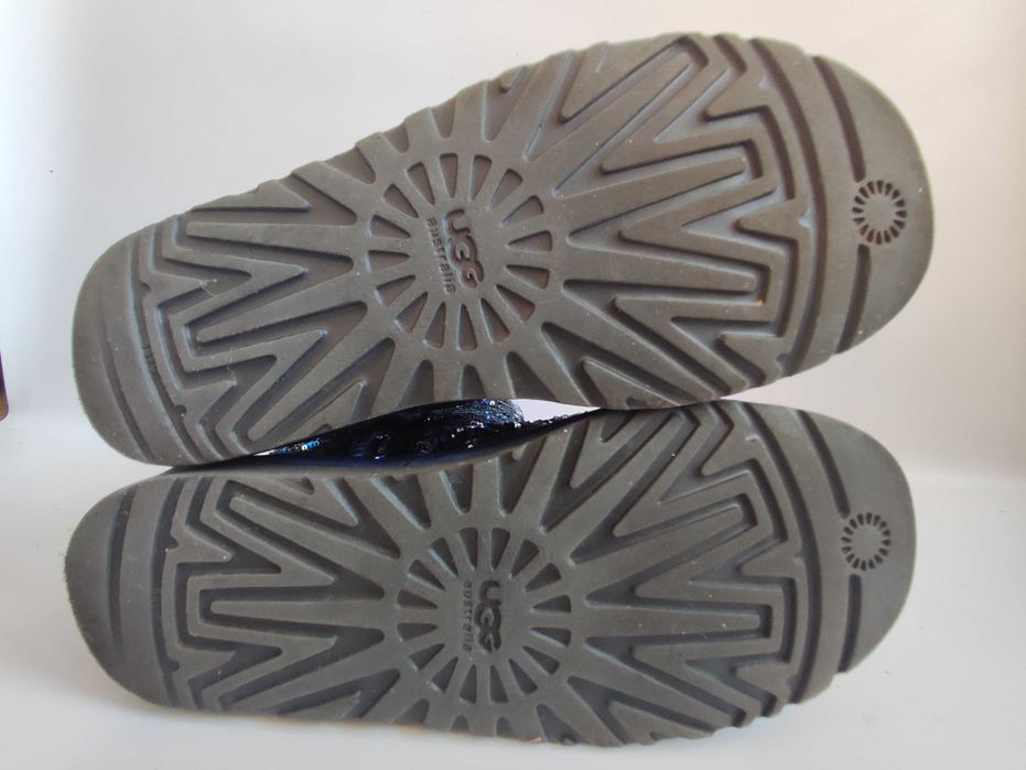 - Ugg śniegowce damskie UGG Australia  r. 39