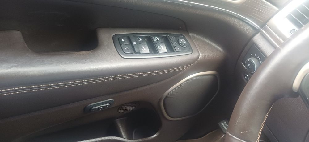 Авто jeep 3.0 дизель