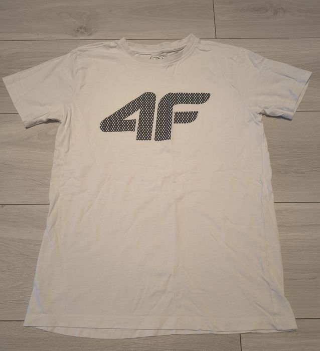 4f t-shirt t-shirty rozmiar 158