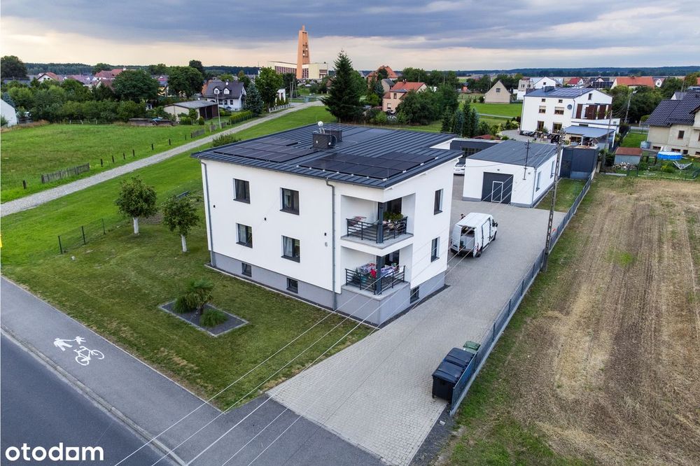 Dom KOMPLEKS MIESZKALNO-BIZNESOWY na działce 3 757 m² Faktura