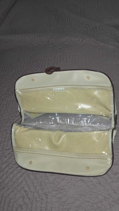 Kosmetyczka Avon