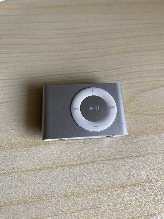 iPod Shuffle silver 1 Gb 2nd geração