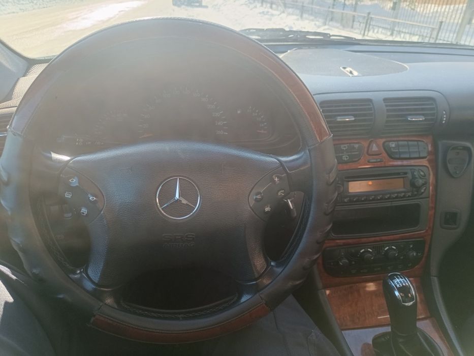 Продам авто mercedes c-203 2003року