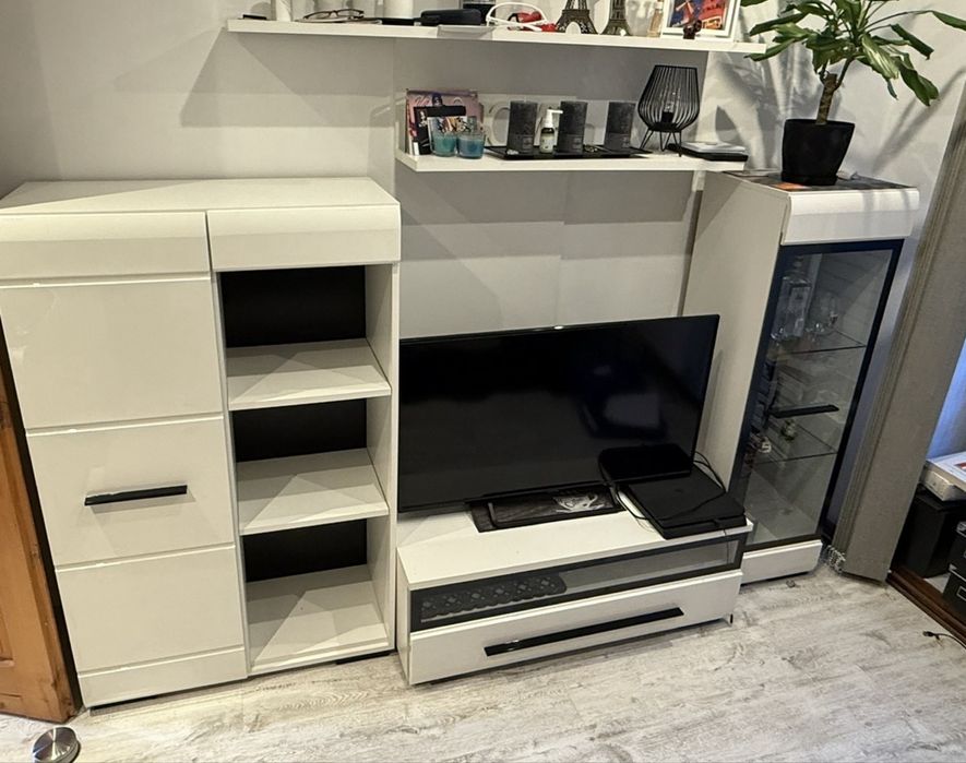 Zestaw Fever - Black Red White. Rtv, komoda, szafka