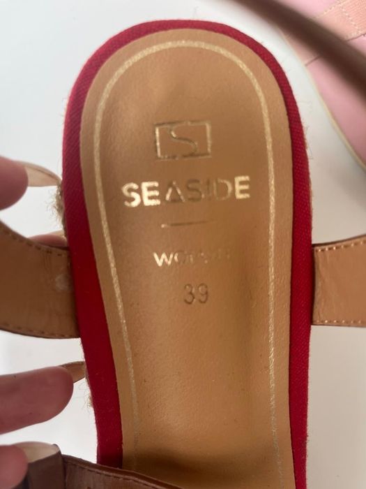 Sapatos vermelhos
