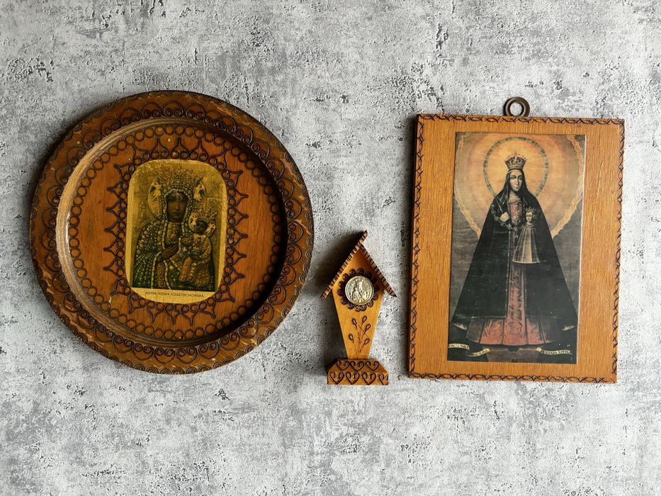 Dewocjonalia | święte obrazki na drewnie | kapliczka Maryja pirografia