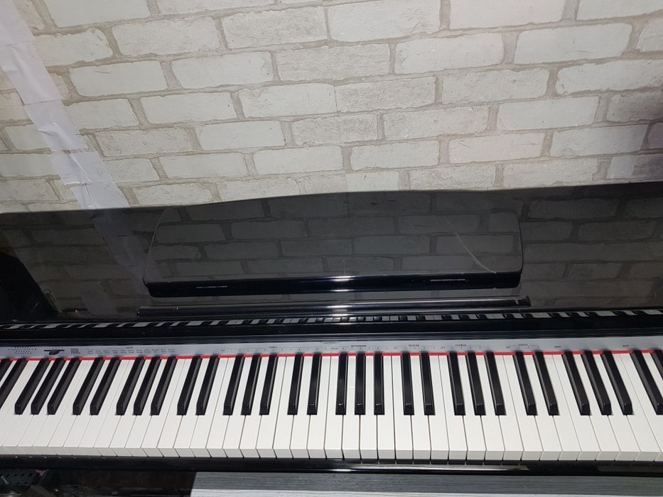 Цифрове піаніно/цифровое пианино  Digital Piano DP-40 б/у з Німеччини