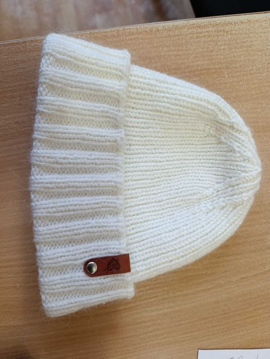 Продам жіночі шапки