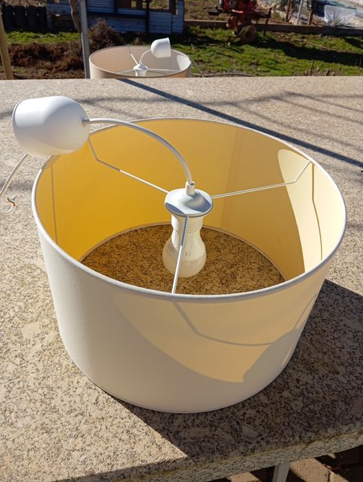 Vendo 4 candeeiros de teto