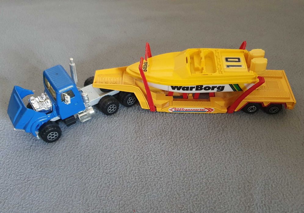 Majorette - Camião Transporte de Barco Warborg, escala 1/60 - France