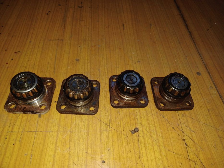 Nissan Patrol Y60 Y61 łożysko zwrotnicy kamień