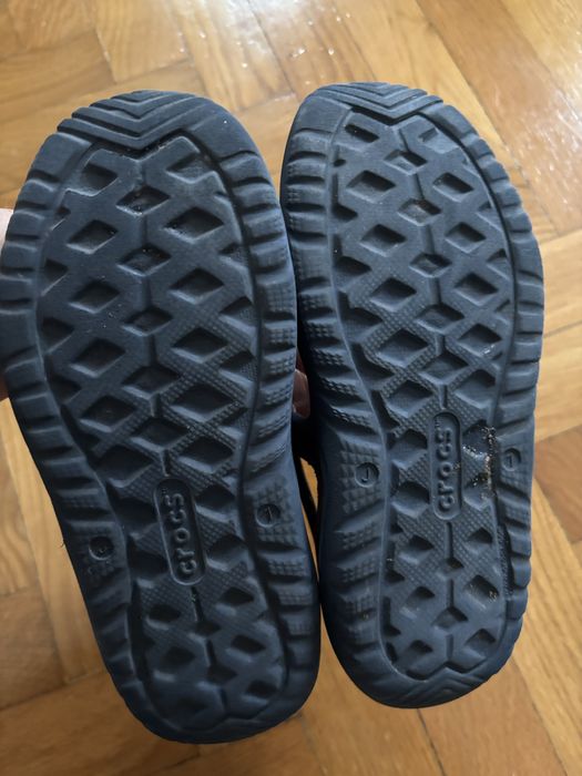 Crocs sandały J1