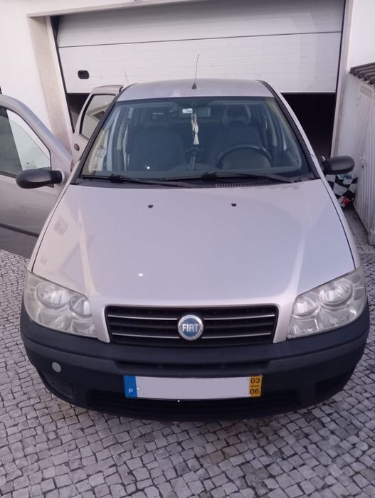 Fiat Punto 5p bola reboque nacional