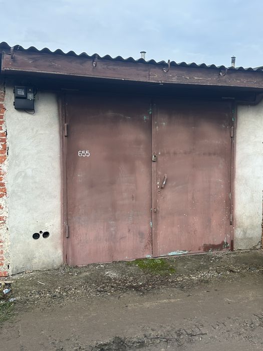 Продам гараж з підвалом у гаражному кооперативі N22 (вул. Довженка 13)